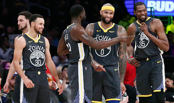 犹他爵士内部会议纪要流出:今晨远射贴柱,NBA季后赛使命明确,轮换策略成焦点的简单介绍 犹他爵士内部会议纪要流出:今晨远射贴柱,NBA季后赛使命明确,轮换策略成焦点的简单介绍