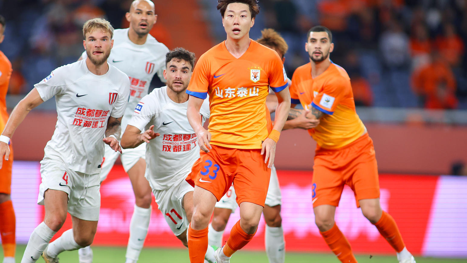 雷速- 今晚意大利杯焦点战，山东泰山遗憾出局，态度坚定，心理建设被强调