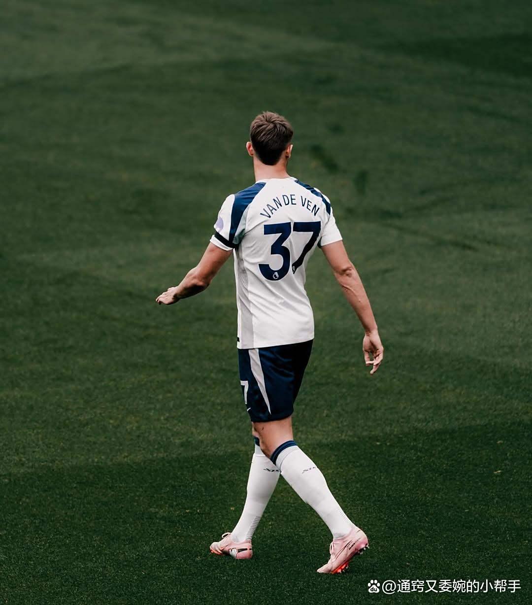 赛前皇家社会迎来里程碑——德甲节点到来，质疑声仍在，资深球员宣示担当的简单介绍