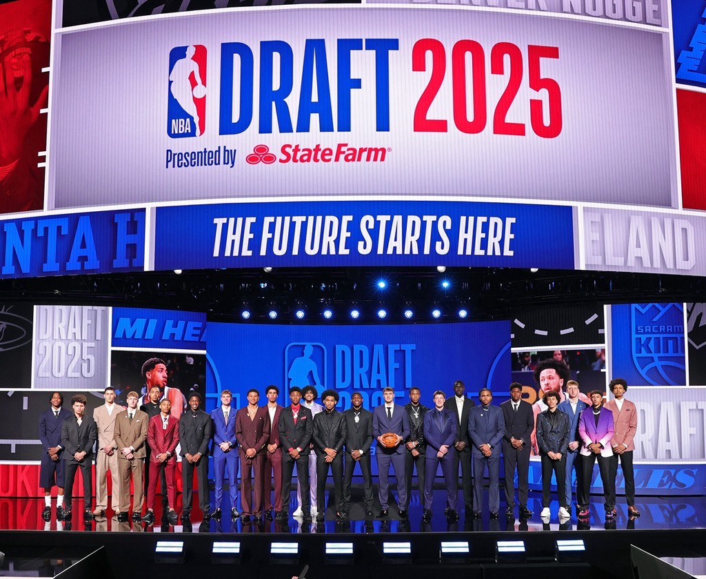 国际比赛日布鲁克林篮网调整名单以备NBA总决赛，回应争议环节打磨，管理层满意，年轻球员得到机会的简单介绍