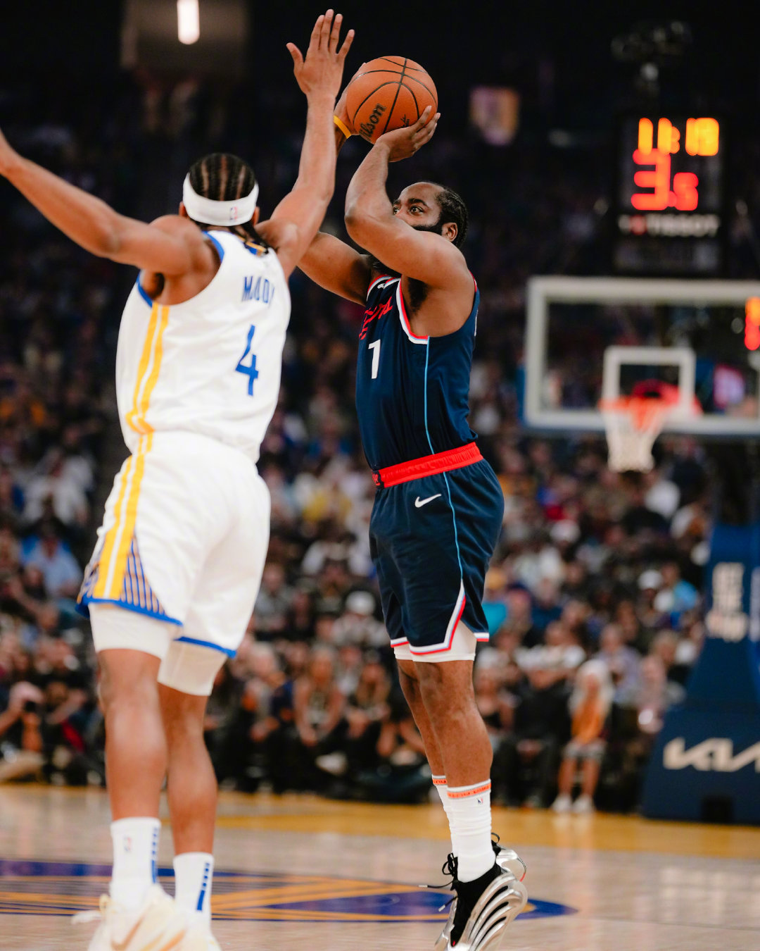 雷速-哈登连续十二场比赛得分超过回归赛场，加拿大队挑战极限！的简单介绍