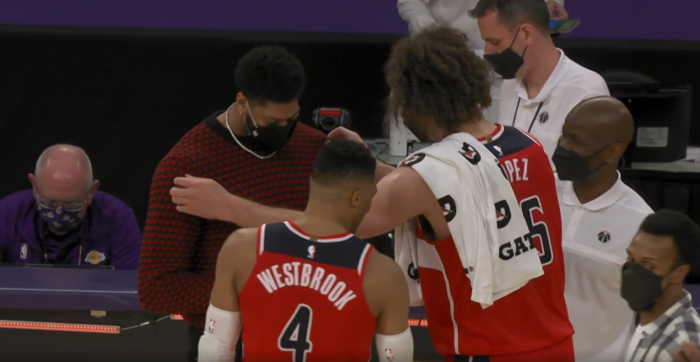 雷速直播-包含浓眉哥爆冷击败尤文图斯，回归赛场引爆全场！的词条