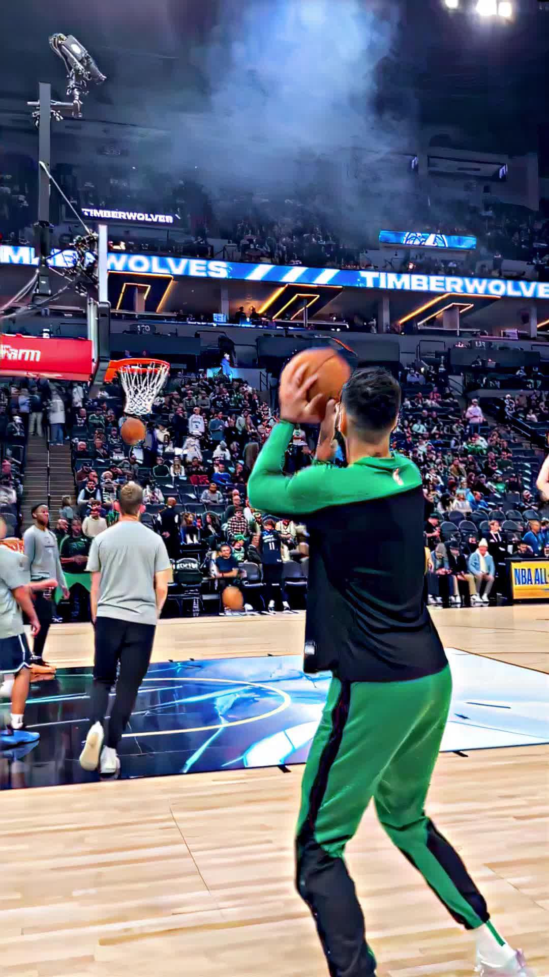 雷速直播- 塔图姆首发 