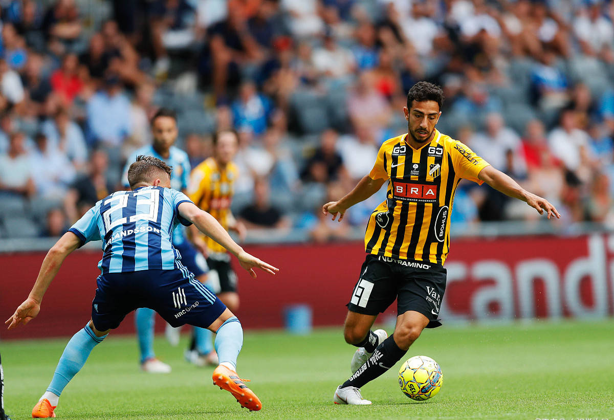 字母哥在勇士比赛中出色防守，比分优势明显引发热议！的简单介绍