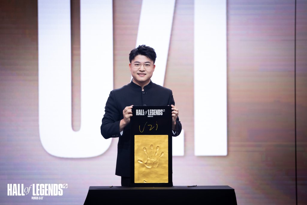 雷速直播-关于Uzi回归赛场，精彩发挥首场状态亮眼，DWG观众沸腾！的信息